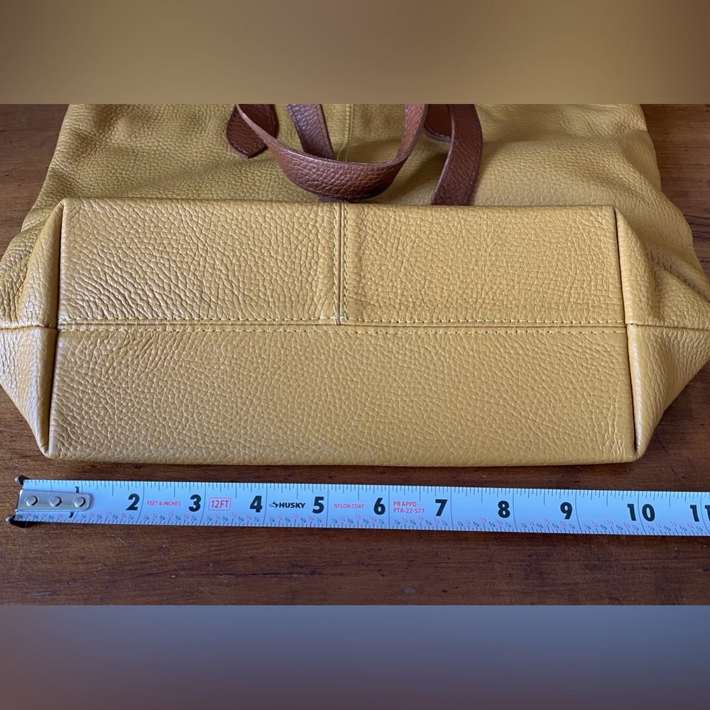 Italian Leather Shoulder Bag: Handmade Elegant Shopper Tote by LussoinPelle - Picture 6 of 11
